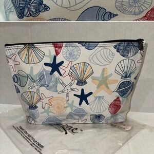 Bundle Seashell and Starfish Print Pouch And Beach Tote